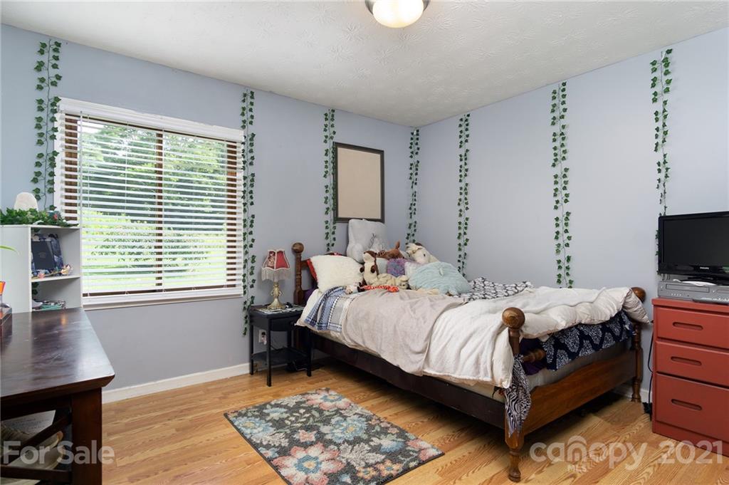 6 Briarwood Lane Fletcher NC 28732