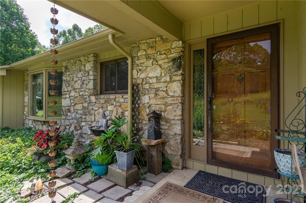 6 Briarwood Lane Fletcher NC 28732