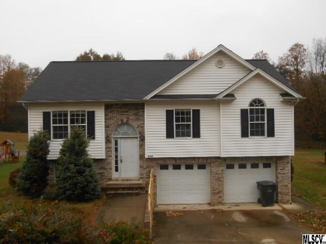 1210 5th Avenue Sw Hickory NC 28602