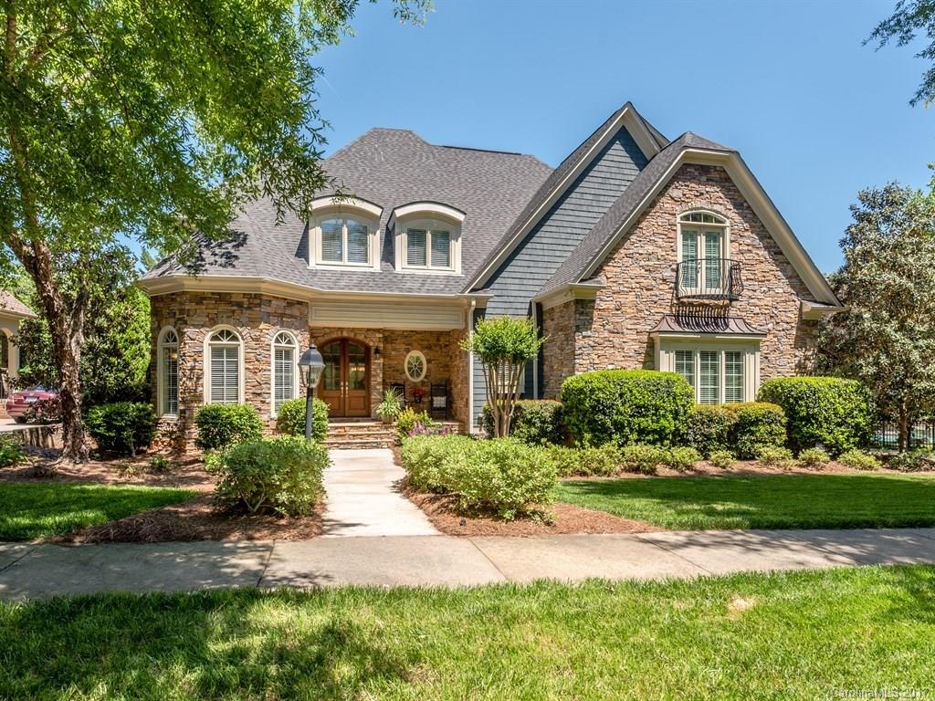 7814 Pemswood Street Charlotte NC 28277