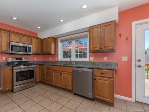 14 Penny Lane Weaverville NC 28787
