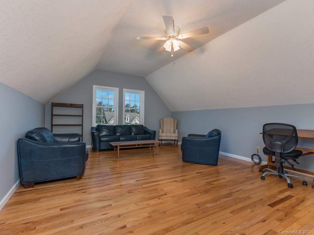 14 Penny Lane Weaverville NC 28787