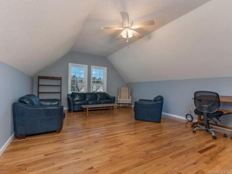 14 Penny Lane Weaverville NC 28787