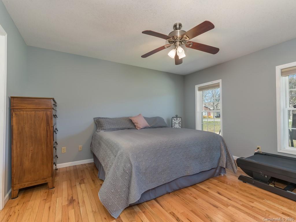 14 Penny Lane Weaverville NC 28787
