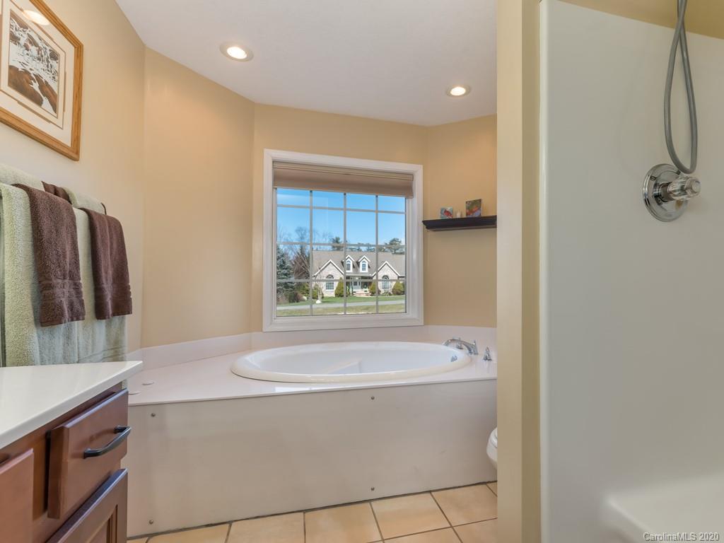 14 Penny Lane Weaverville NC 28787