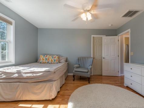 14 Penny Lane Weaverville NC 28787