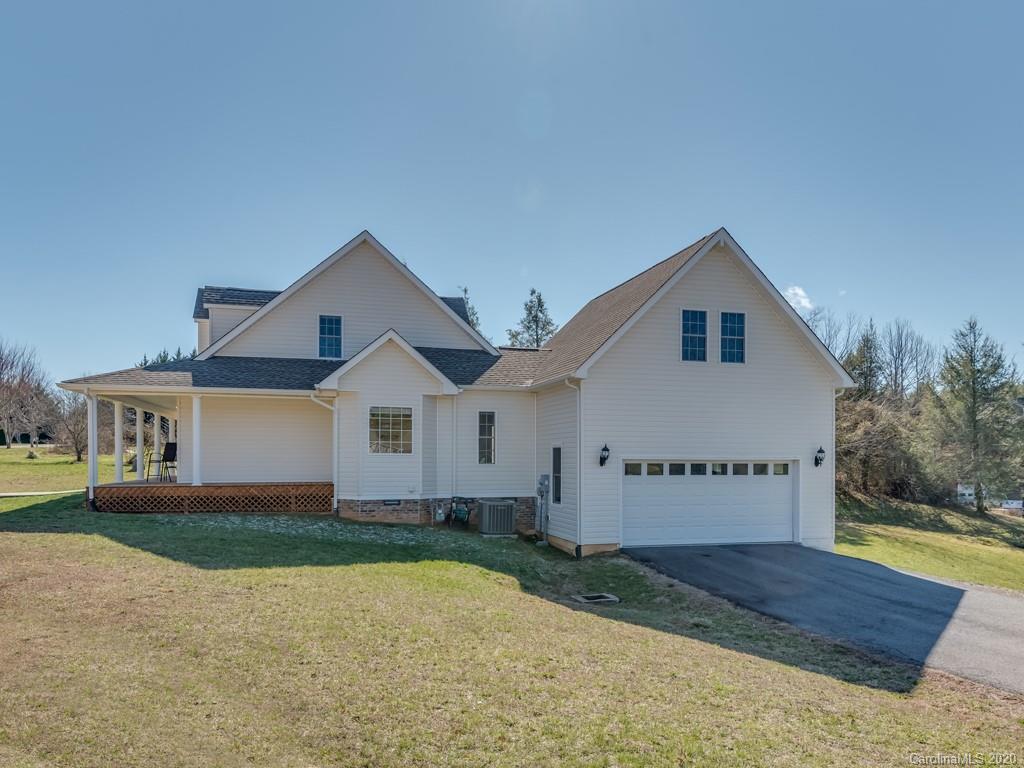 14 Penny Lane Weaverville NC 28787