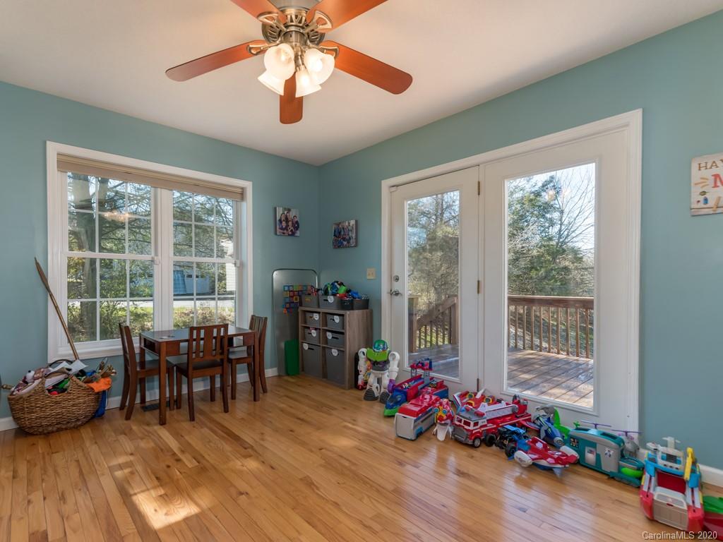 14 Penny Lane Weaverville NC 28787