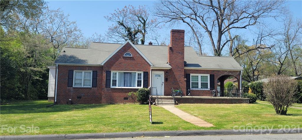 312 Drake Street Statesville NC 28677