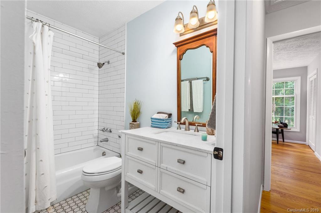 28 Woodhaven Drive Arden NC 28704