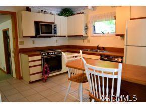 83 Dodd Road Barnardsville NC 28709