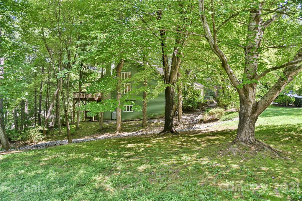 9 Bent Tree Drive Asheville NC 28803