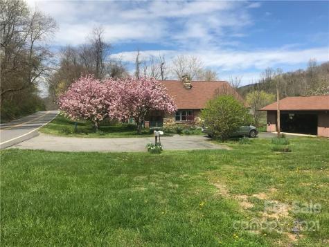 668 Garren Creek Road Fairview NC 28730