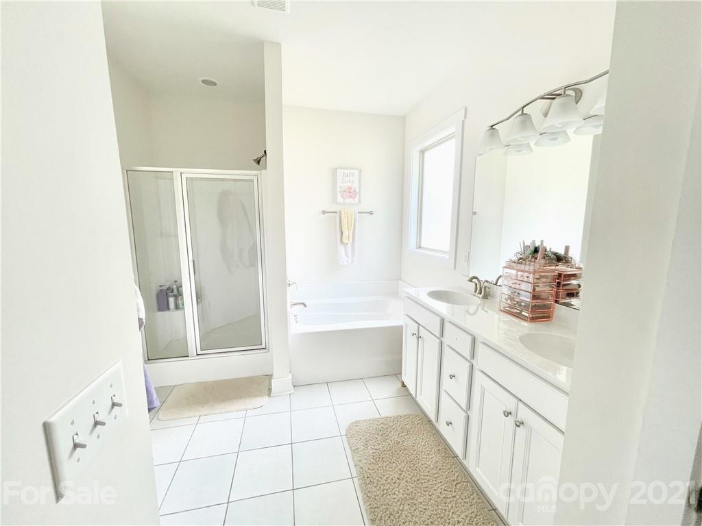 525 Rosebud Orchid Way Weaverville NC 28787