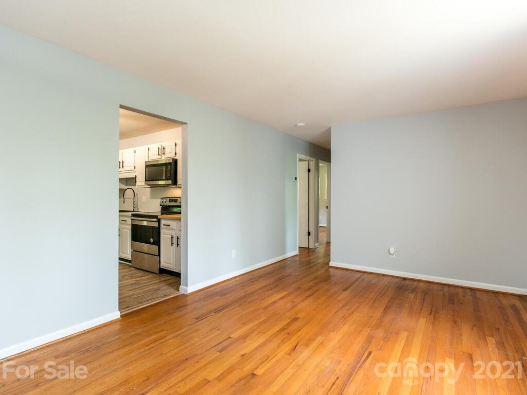 479 Riverview Drive Asheville NC 28806