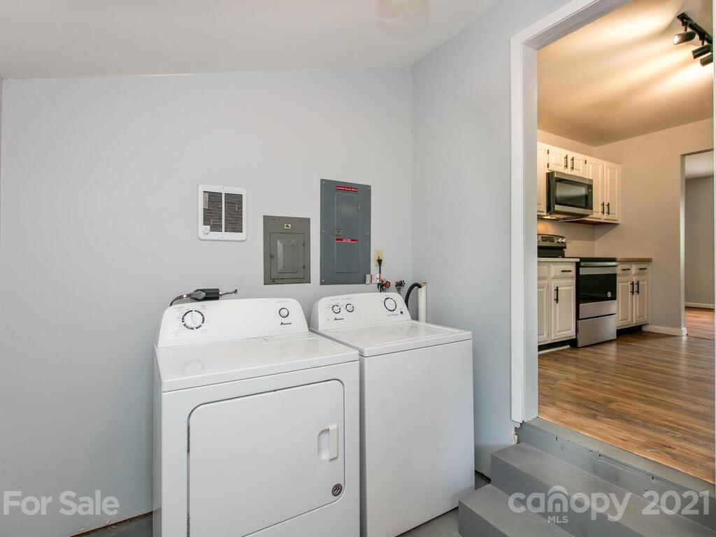 479 Riverview Drive Asheville NC 28806