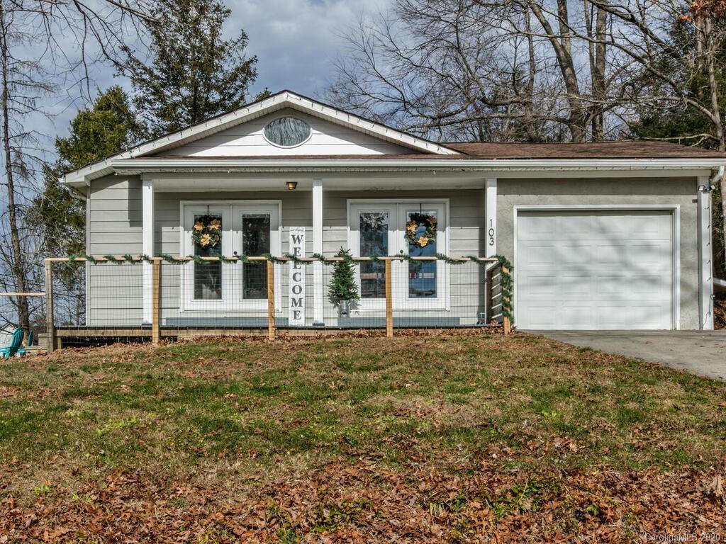 103 N Carolina Avenue Hendersonville NC 28739