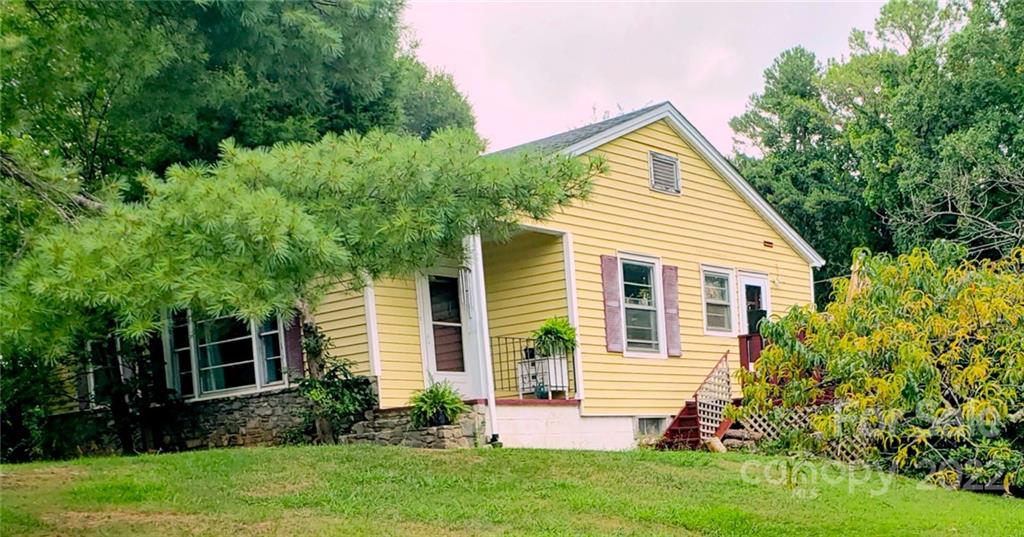 8 Violet Hill Circle Asheville NC 28805