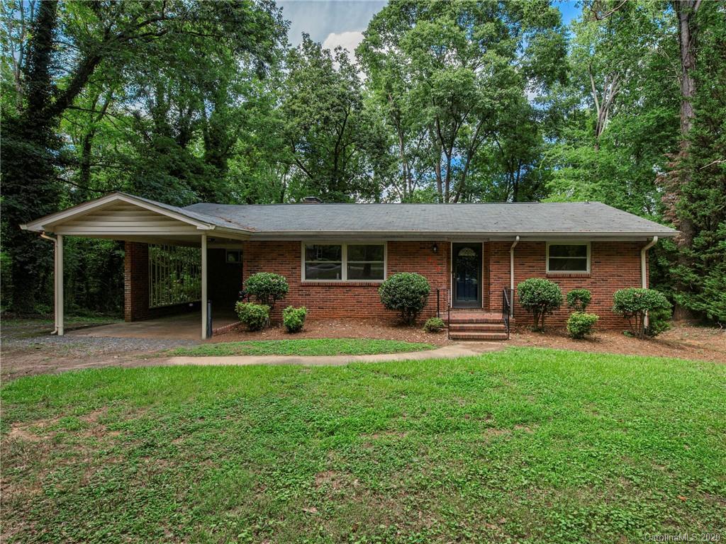 824 Carolyn Lane Charlotte NC 28213