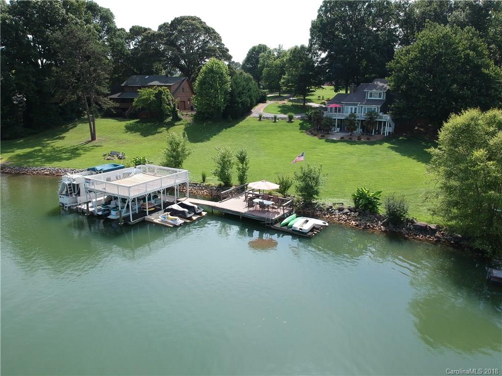 330 Queens Cove Road Mooresville NC 28117