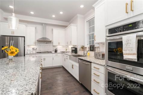 7520 Waverly Walk Avenue Charlotte NC 28277