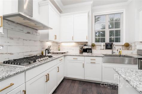 7520 Waverly Walk Avenue Charlotte NC 28277