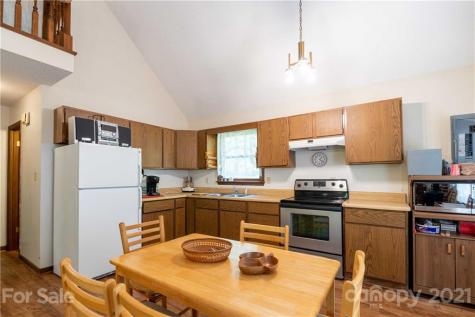 187 Bear Pen Road Burnsville NC 28714
