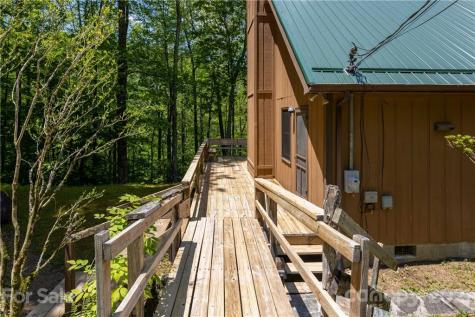 187 Bear Pen Road Burnsville NC 28714