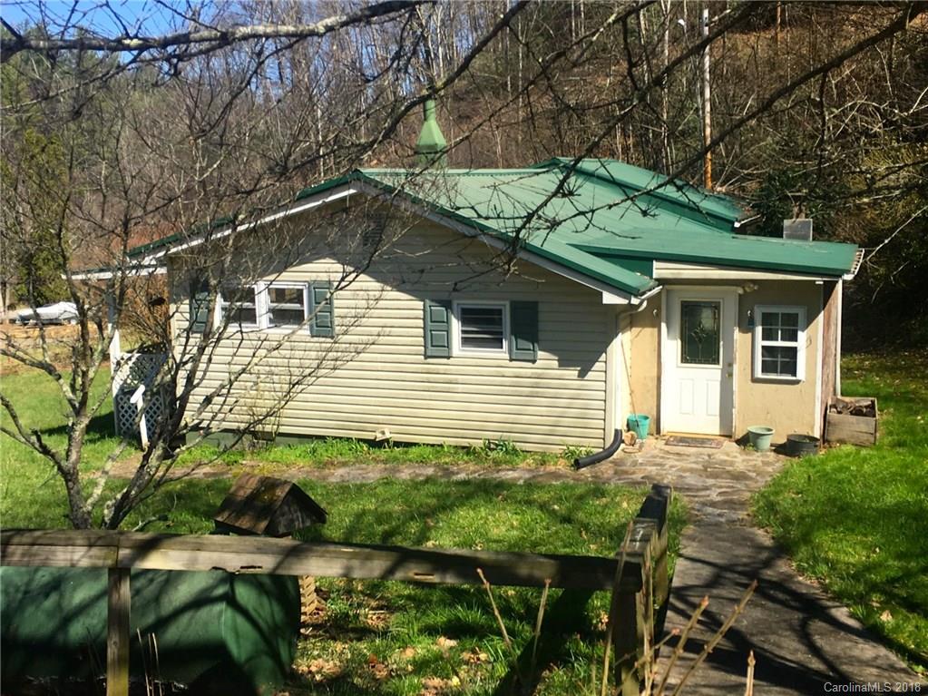 741 Bradford Road Burnsville NC 28714
