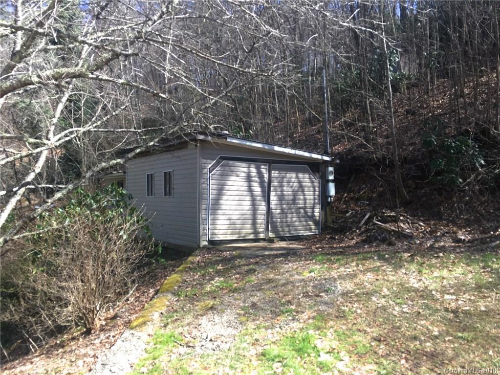 741 Bradford Road Burnsville NC 28714