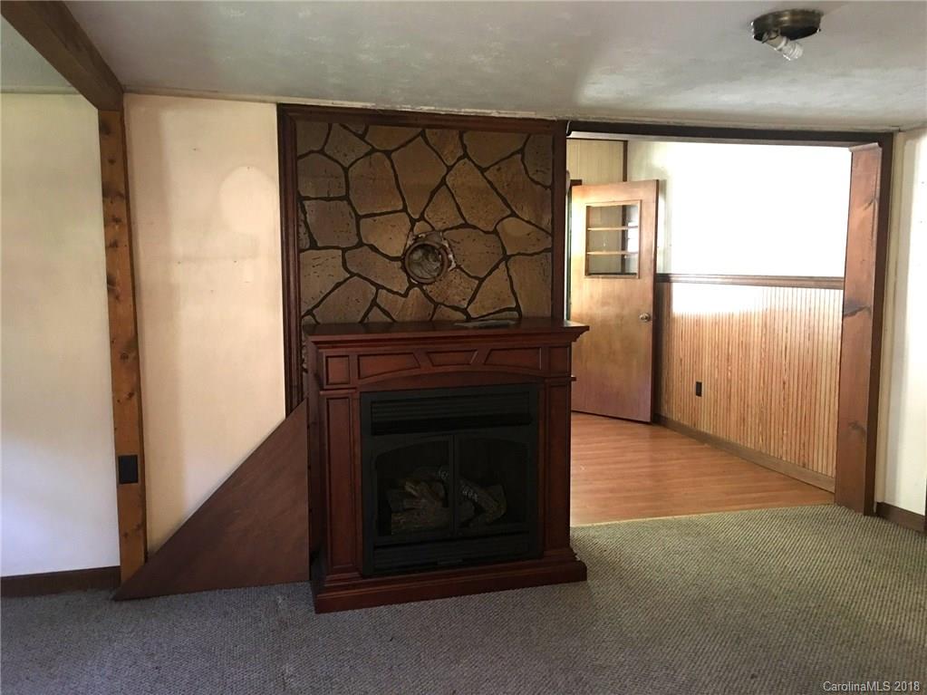 741 Bradford Road Burnsville NC 28714