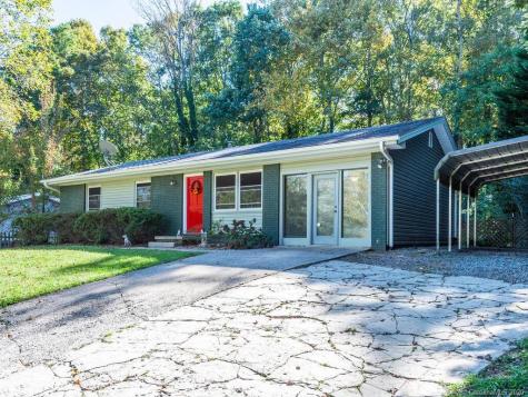 17 Lancelot Lane Asheville NC 28806