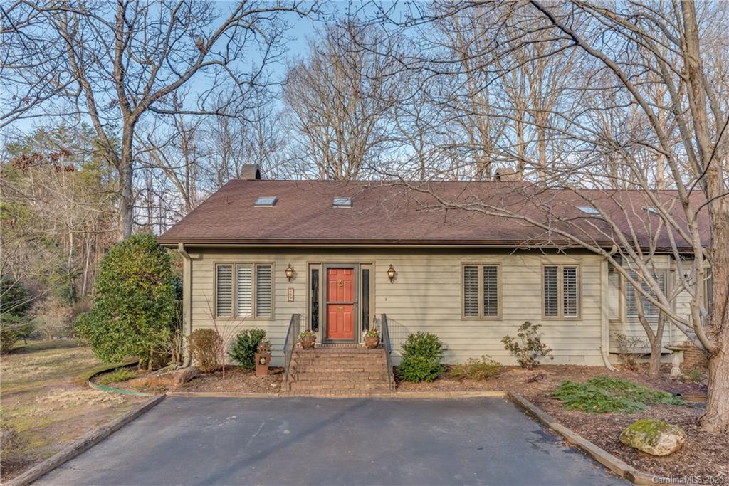 25 Hunting Country Trail Tryon NC 28782