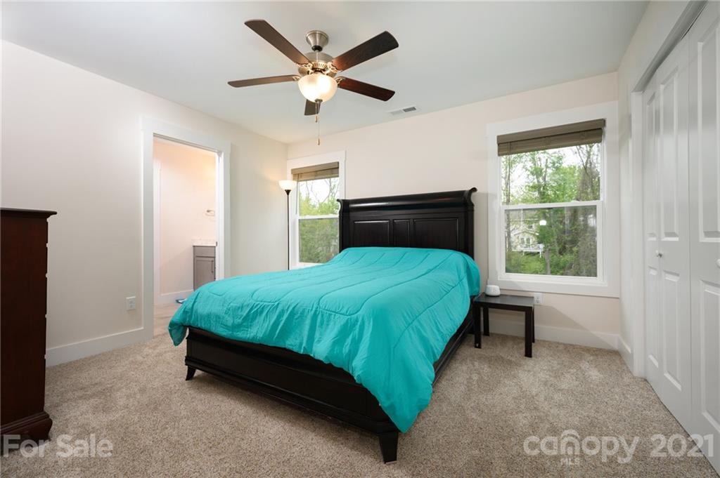7 Crayton Park Drive Asheville NC 28803