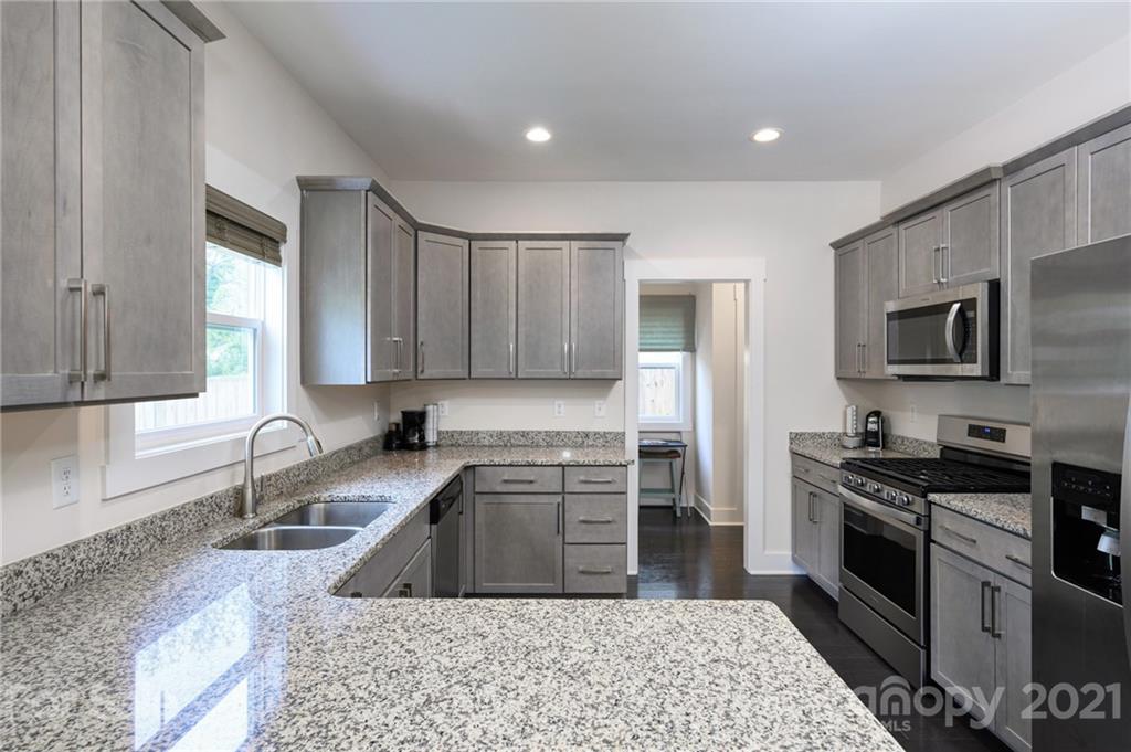 7 Crayton Park Drive Asheville NC 28803