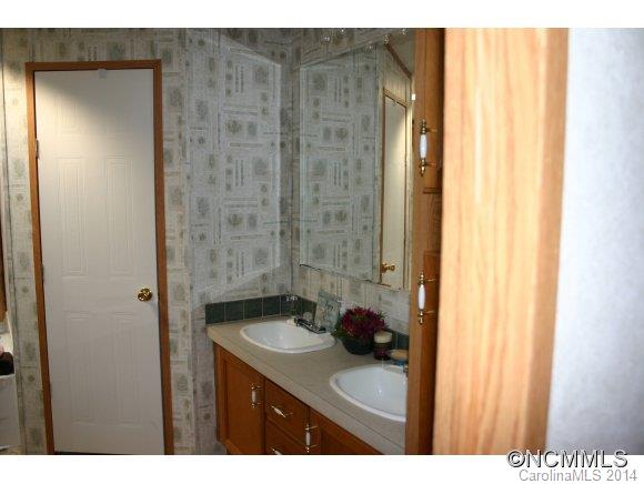 49 Goose Creek Road Swannanoa NC 28778