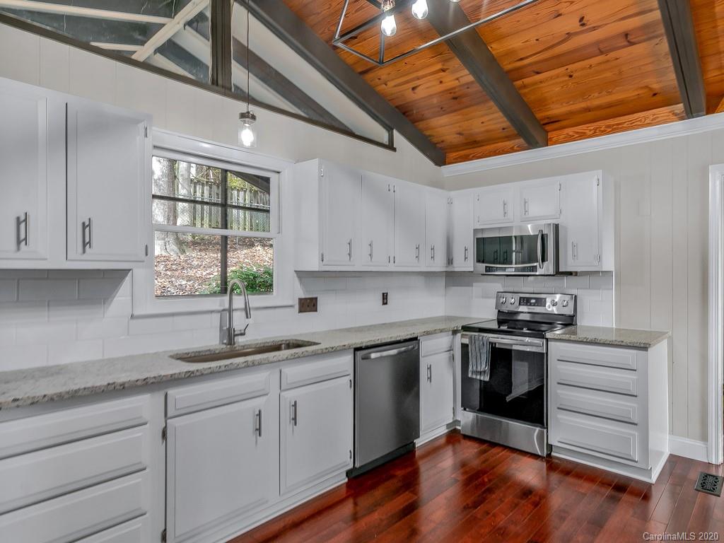 16 Mayfair Place Arden NC 28704