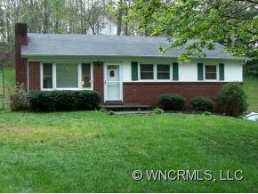 10 Bear Claw Trail Candler NC 28715
