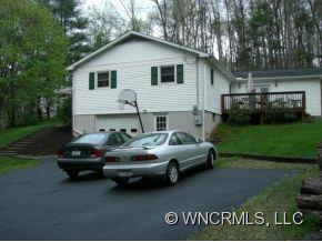 10 Bear Claw Trail Candler NC 28715