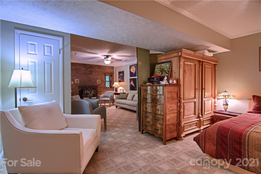 37 Pine Spring Drive Asheville NC 28805