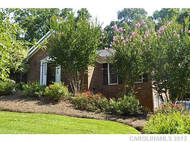 7046 Rocky Falls Road Charlotte NC 28211