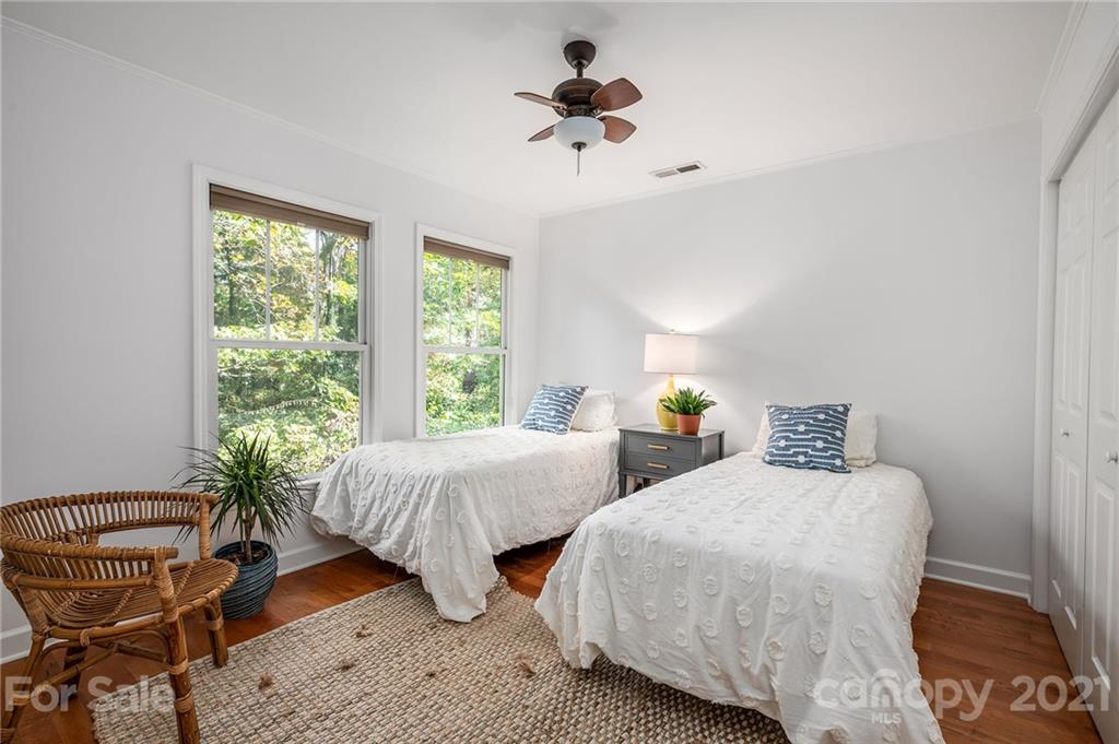 29 Dortch Avenue Asheville NC 28801