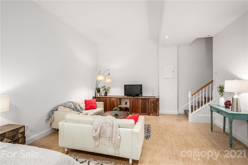 29 Dortch Avenue Asheville NC 28801