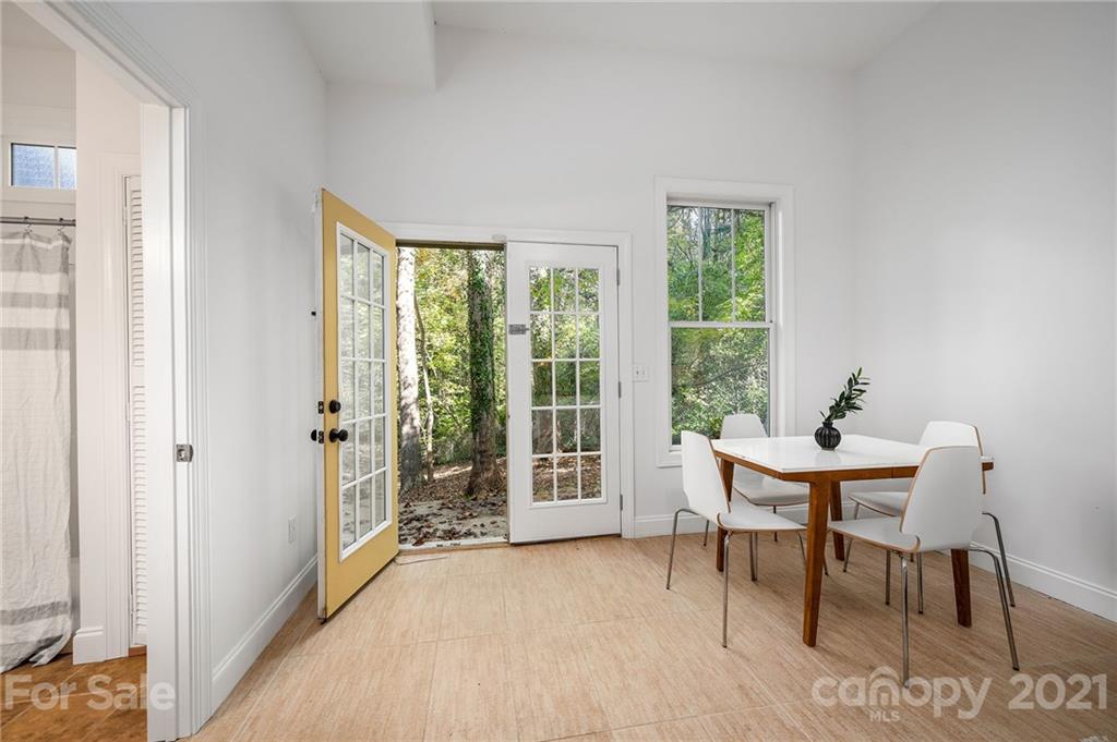 29 Dortch Avenue Asheville NC 28801