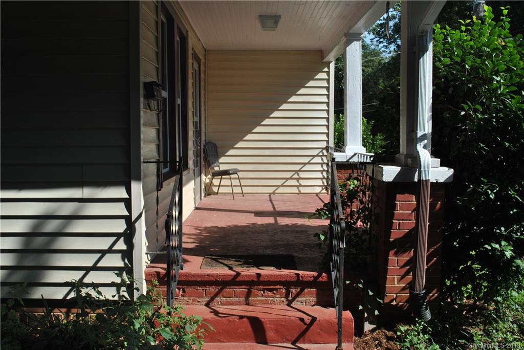 1317 14th Street Ne Hickory NC 28601