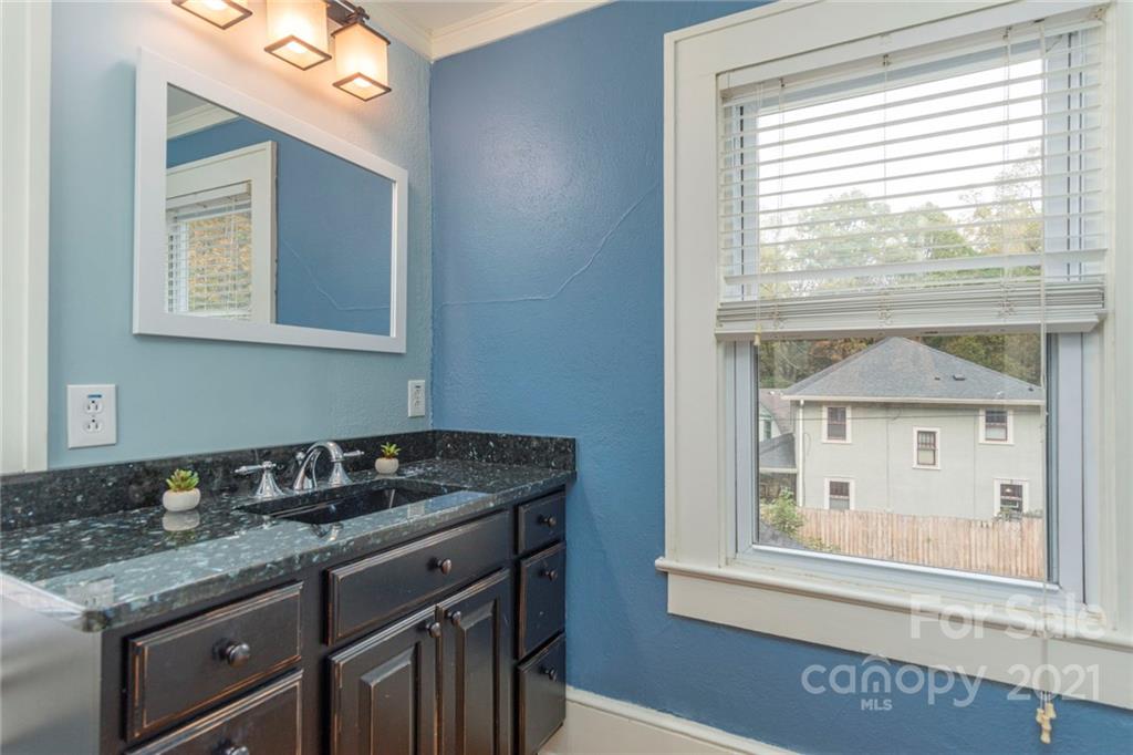41 Tacoma Street Asheville NC 28801