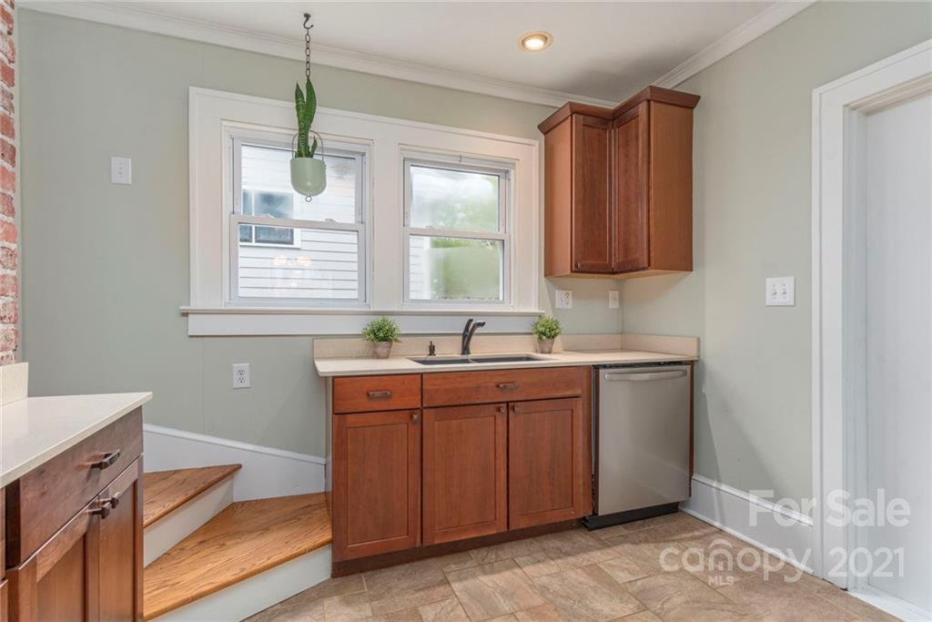 41 Tacoma Street Asheville NC 28801