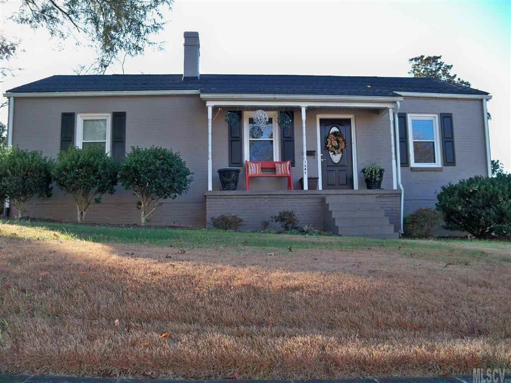 1247 11th Street NW Hickory NC 28601