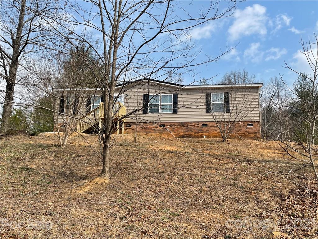 1214 Old Linville Road Marion NC 28752