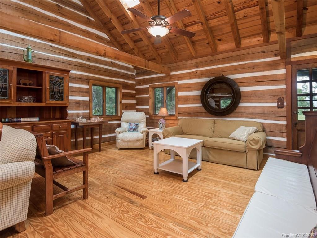 220 Pink Fox Cove Road Weaverville NC 28787